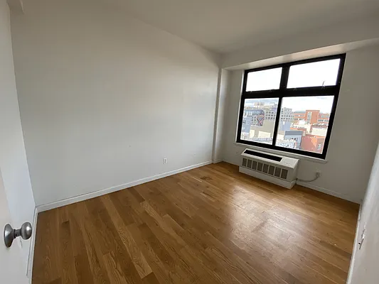 Rented by MySpaceNYC | media 7
