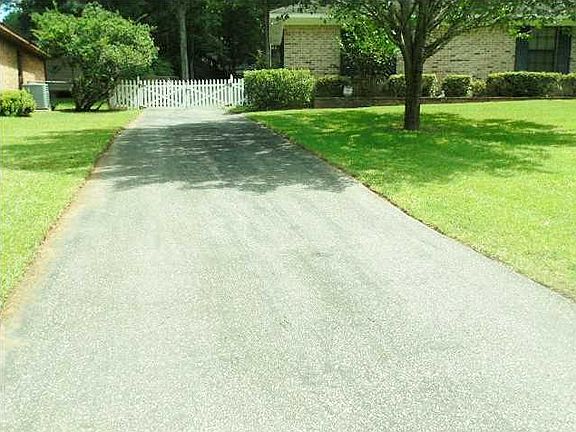 5th image of 5683 Woodchase Cir E