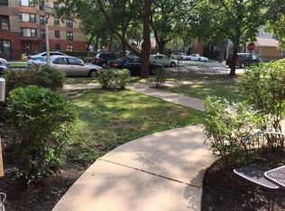 2954 W Arthur Ave APT 3E, Chicago, IL 60645
