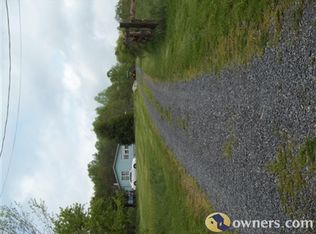 Sunday Rd, Hico, WV 25854