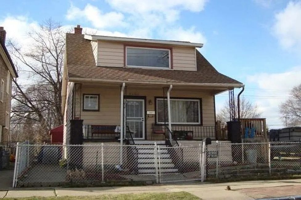 4280 7th St photo 1