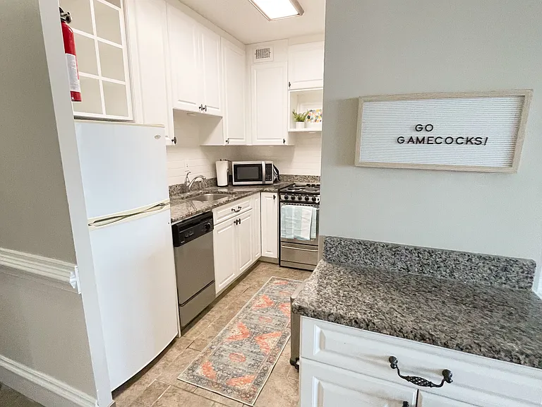1520 Senate St #113 — Photo 16