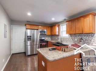 1530 N Greenview Ave #1F, Chicago, IL 60642