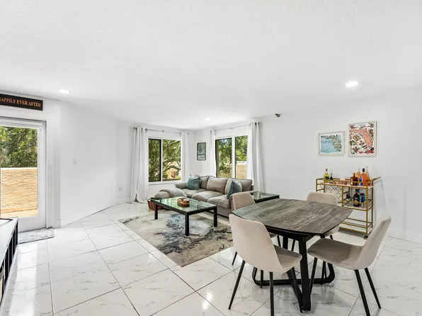 6614 Villa Sonrisa Drive #123, Boca Raton, FL 33433