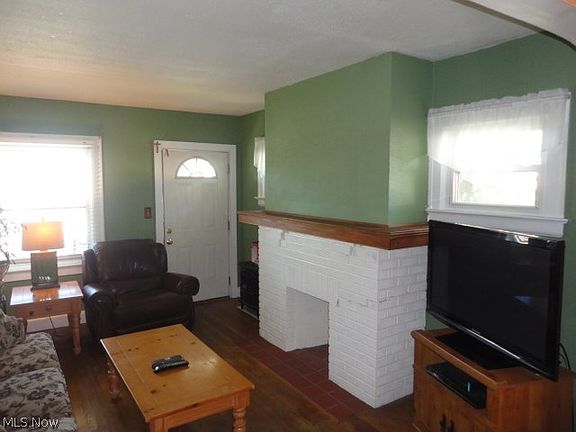 2nd image of 5219 W 54th St