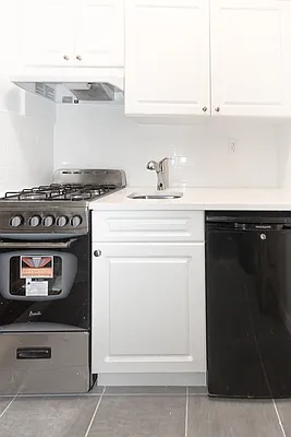 Rented by Brown Harris Stevens | media 18