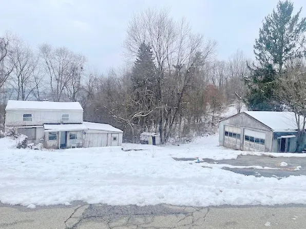 3064 Sylvan Rd, Ambridge, PA 15003