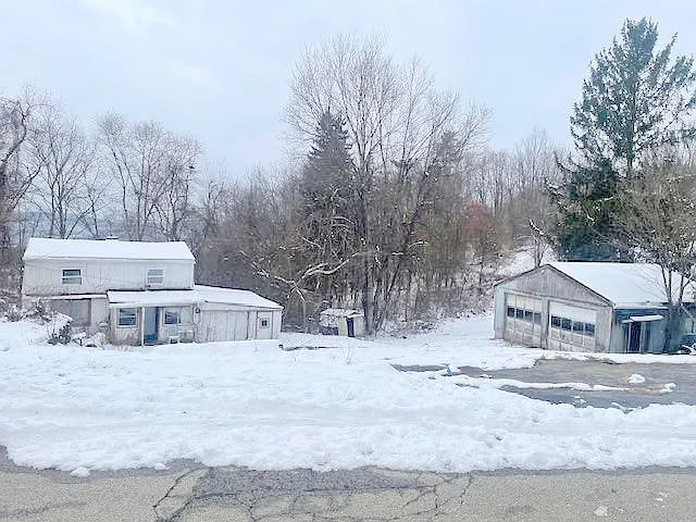 3064 Sylvan Rd photo 1