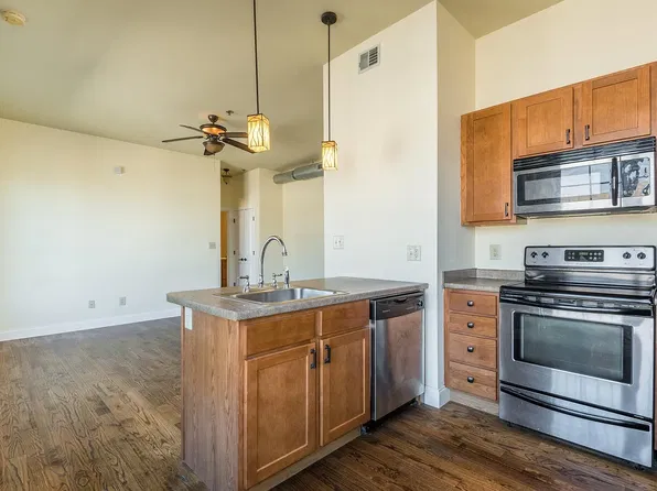 912 N Central St #304, Knoxville, TN 37917