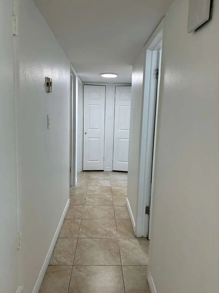 6121 Granada Cir — Photo 4