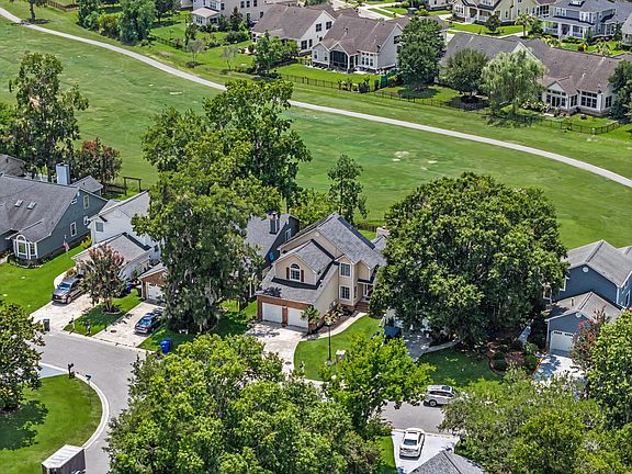 2nd image of 37 Jawol Dr