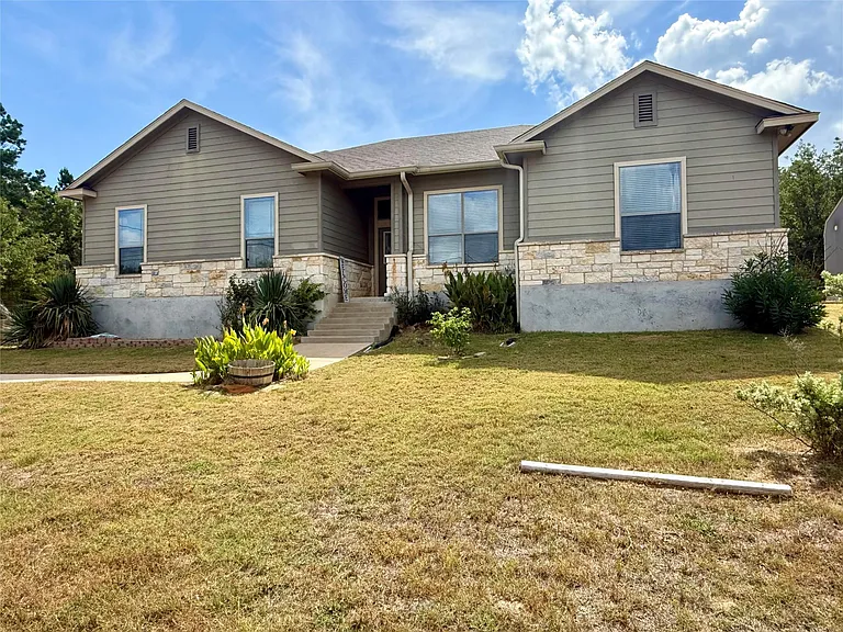 139 Kahalulu Dr — Photo 2