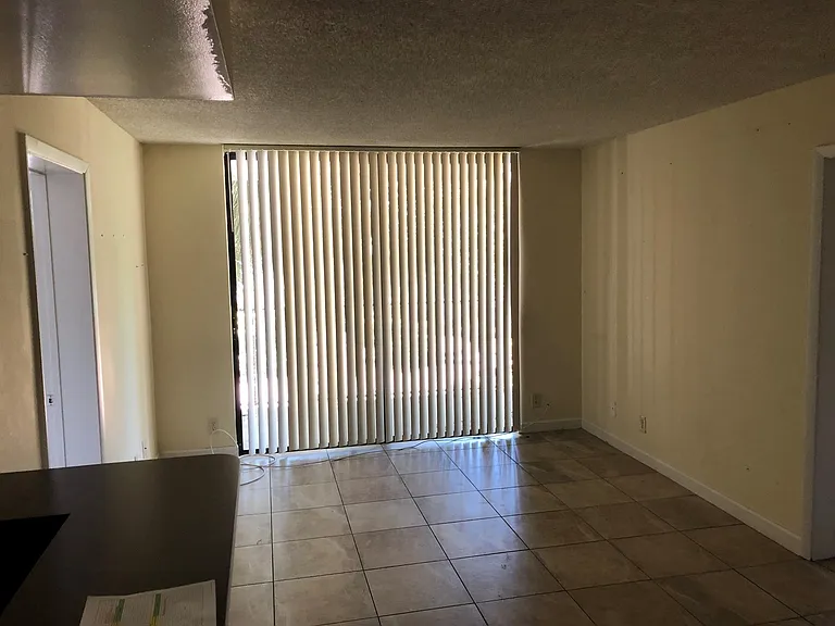 744 Executive Center Dr #23-9-23 — Photo 3