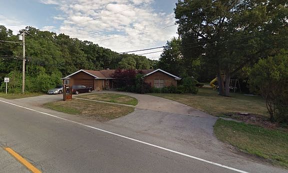 3rd image of 1061 Forest Hill St