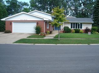 1431 Holly Ln, Munster, IN 46321