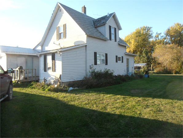 1st image of 2295 76th Ave NE