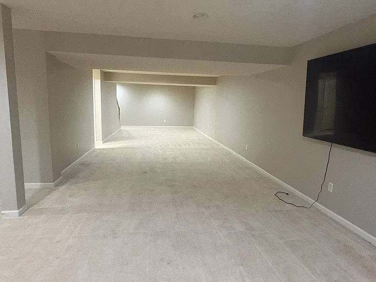 3839 Taft Ave — Photo 36