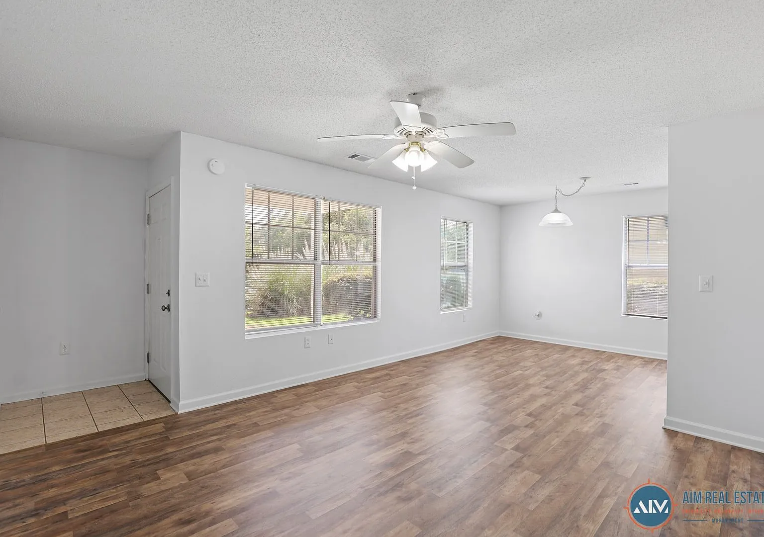 Immaculate 2-Bedroom Ground-Floor Villa in Bluffton's Old South Villas - Available Sept 2! — Photo 4