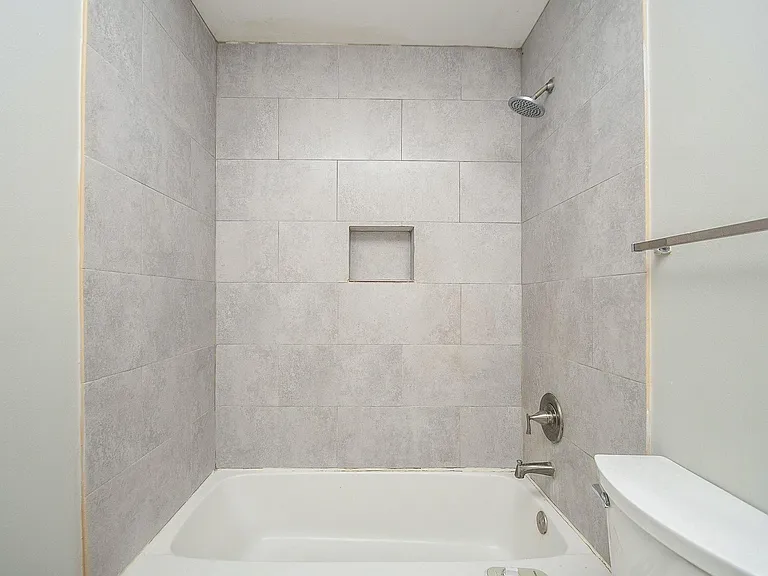 4258 Belle Park Dr #4258 — Photo 17