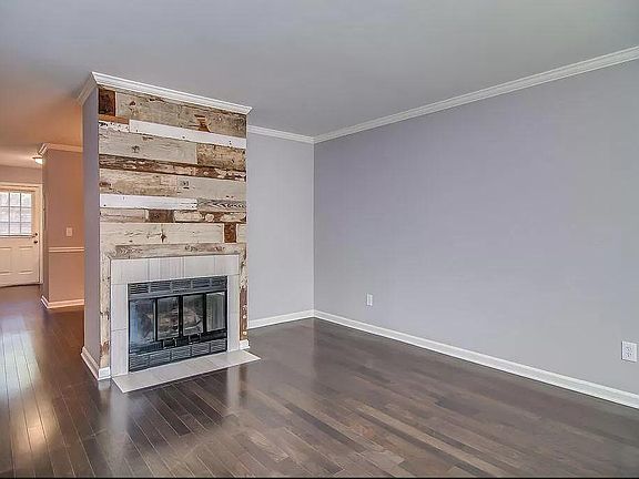 2nd image of 222 Brattlesboro Pl