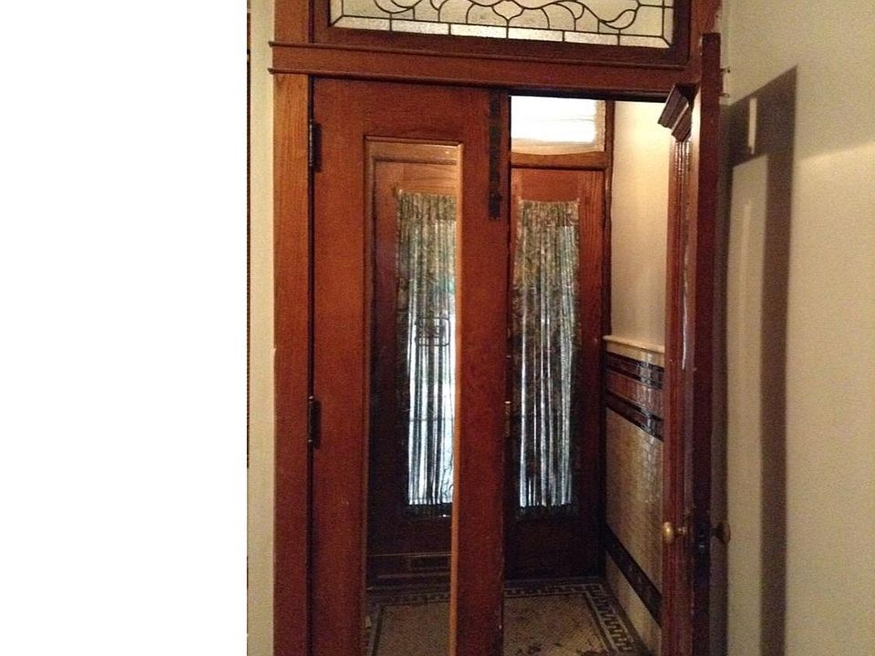 1st image of 1914 E Tioga St