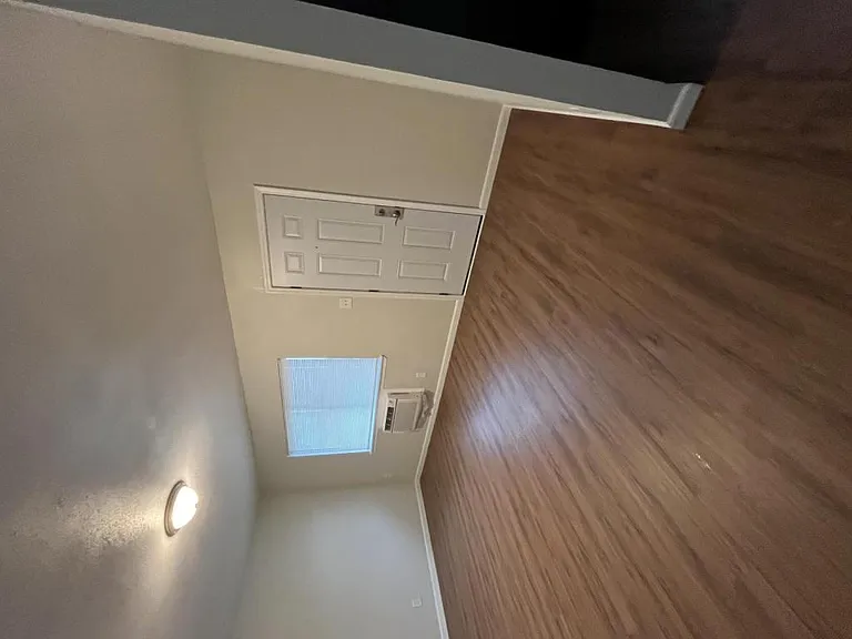 2857 Grove Ave — Photo 6