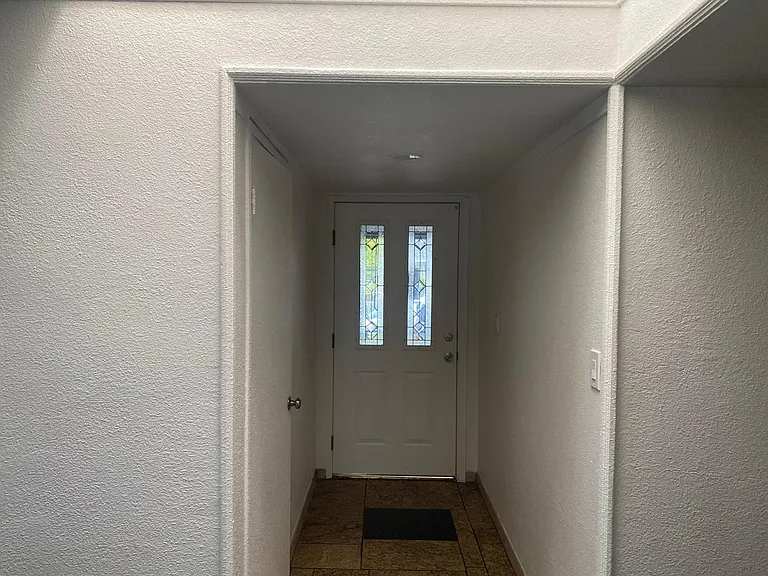 115 Cortland Cir #1 — Photo 10