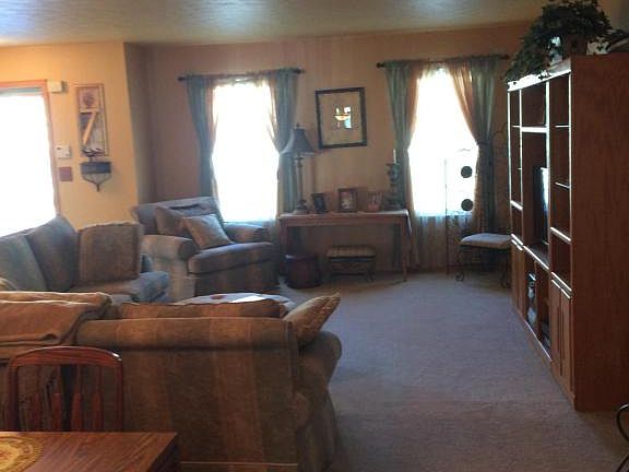 4th image of 433 Rose Ct