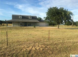 483 Schuenemann Rd, Seguin, TX 78155