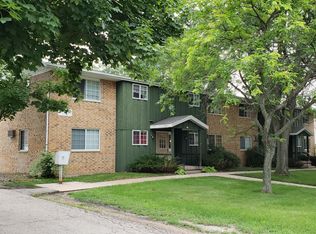 203 Fairway Dr #6, Columbus, WI 53925