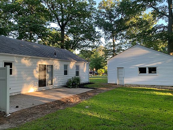4th image of 6336 Tall Oaks Dr