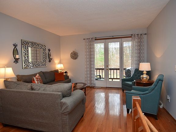 3rd image of 5210 Forest Point Dr S