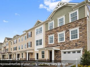 802 Chalmers Ln #802, Monroe, NJ 08831