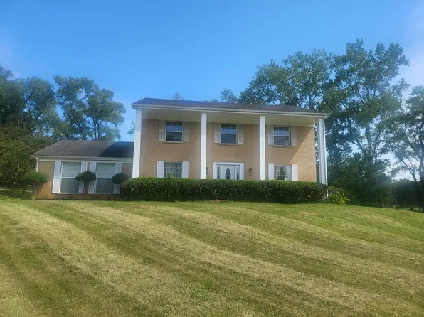 71 Spring Creek Rd, Barrington Hills, IL 60010