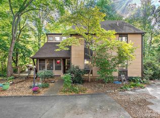 3 Fairfield Dr, Candler, NC 28715