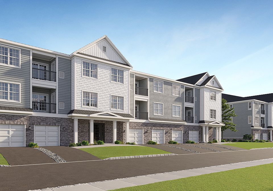 Terraces Monroe Parke Streetscape 15plex