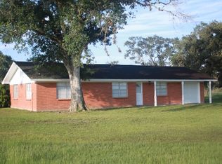 13924 State Highway 111 N, Edna, TX 77957