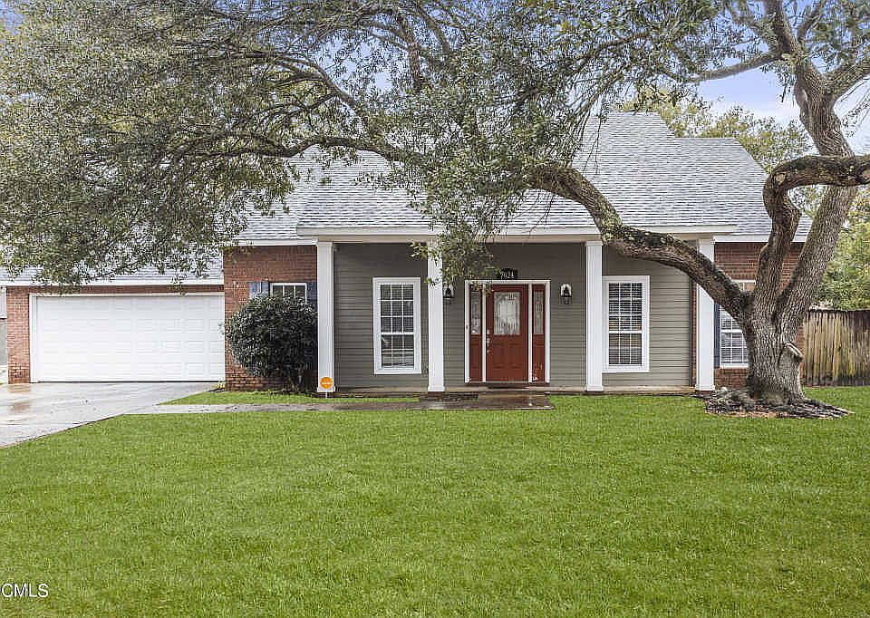 1st image of 7124 Oakhurst Dr