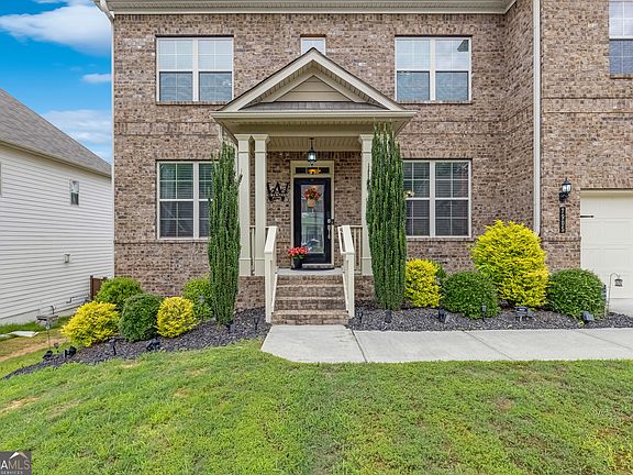 4th image of 7905 Brewton Creek Dr