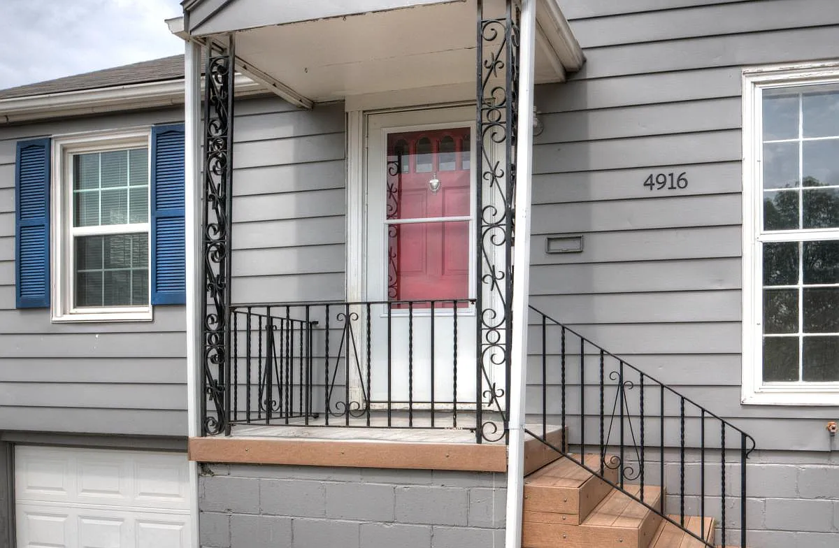 4916 Hickory Street — Photo 3