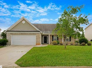 23 Fox Den Ln, Simpsonville, SC 29681