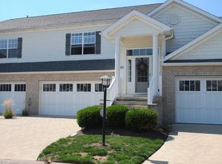 1329 Cascade Cir NW, Canton, OH 44708