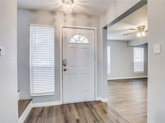 3rd image of 107 Forestwood Dr