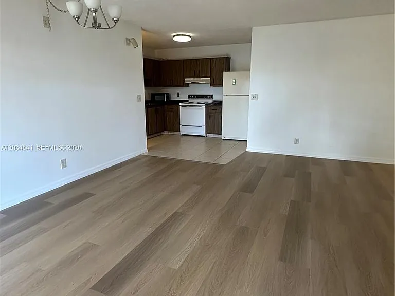3490 La Jardin Ct #B-2 — Photo 6