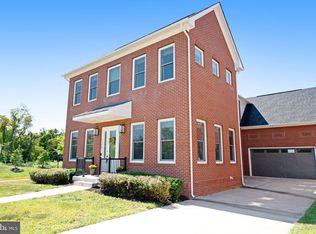 9394 Quadrangle St, Lorton, VA 22079