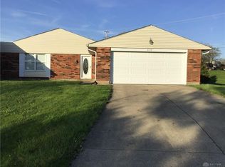 8779 Mardi Gras Dr, Dayton, OH 45424