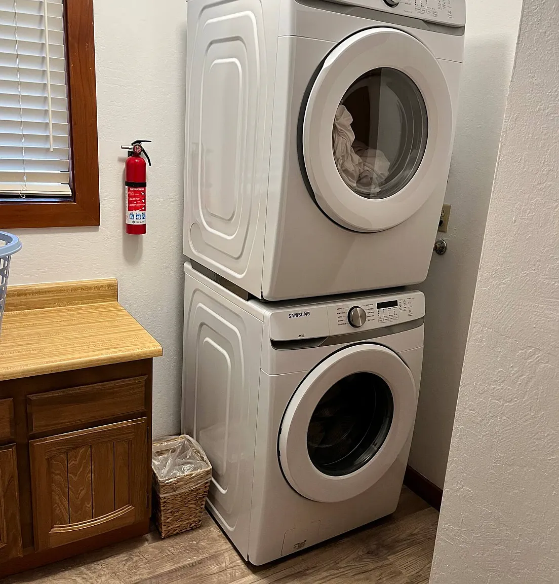 4 bed, 2141 sqft, $5,950 — Photo 4