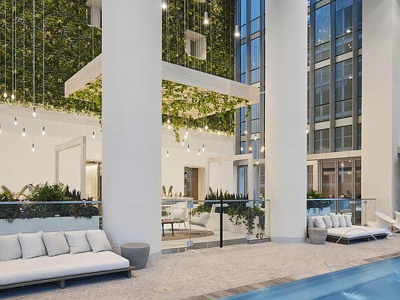 3rd image of 750 S Michigan Ave #4407