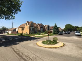 6101 W Melrose St, Chicago, IL 60634