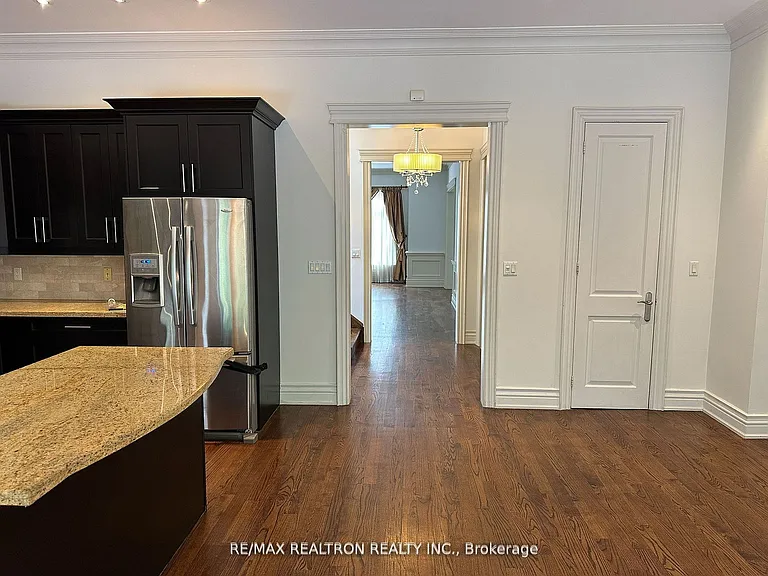 76 Horsham Ave — Photo 14